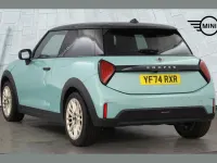 Used Mini Cooper Hatch 154 HP (113 kW) 2024 Green Hatchback