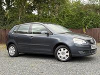Begagnad VW Polo S 55 HK (40 kW) 2006 Grå Halvkombi