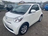 Used Toyota iQ 68 HP (50 kW) 2012 White Hatchback