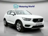 Begagnad Volvo XC40 Momentum 161 HK (118 kW) 2020 Vit SUV