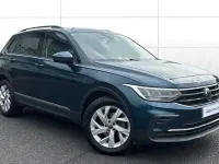 Gebraucht VW Tiguan Life 150 PS (110 kW) 2023 Blau SUV