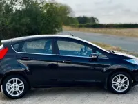 Used Ford Fiesta Zetec 101 HP (74 kW) 2015 Black Hatchback
