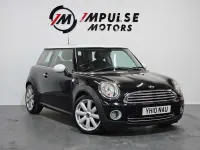 Usado Mini Cooper Hatch 2010 Negro Utilitario
