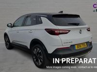 Used Vauxhall Grandland X SRi 130 HP (95 kW) 2020 White SUV