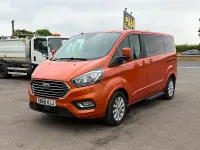 Used Ford Tourneo Custom Titanium 130 HP (95 kW) 2019 Orange Van