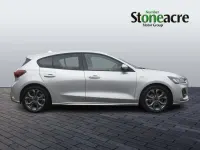 Used Ford Focus ST-Line 125 HP (91 kW) 2023 Silver Hatchback