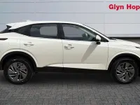 Used Nissan Qashqai Acenta Premium 158 HP (116 kW) 2023 White SUV