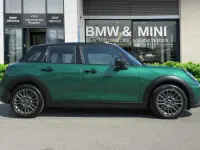 Used Mini Cooper Exclusive 113 kW (154 HP) 2025 Green Hatchback