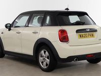 Used Mini Cooper Classic 134 HP (98 kW) 2020 White Hatchback