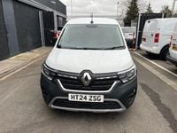 Used Renault Kangoo 94 HP (69 kW) 2024 White MPV