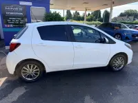 Used Toyota Yaris 69 HP (50 kW) 2016 White Hatchback