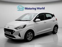 Used Hyundai i10 SE 67 HP (49 kW) 2022 White Hatchback