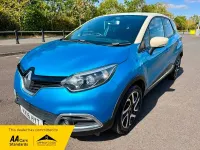 Used Renault Captur Dynamique 90 HP (66 kW) 2016 Blue/cream SUV