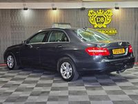 Gebraucht Mercedes E220 SE 170 PS (125 kW) 2012 Grau Limousine