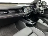 Used Audi Q4 e-tron Comfort 150 kW (204 HP) 2021 White SUV