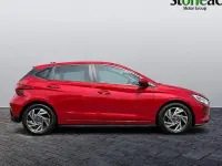 Used Hyundai i20 Advanced 101 HP (74 kW) 2024 Red Hatchback