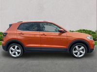 Used VW T-Cross SEL 108 HP (79 kW) 2023 Orange SUV