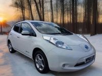 Used Nissan Leaf Tekna 80 kW (109 HP) 2016 White Hatchback