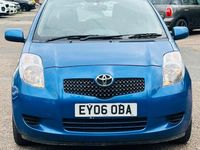 Used Toyota Yaris T3 85 HP (62 kW) 2006 Blue Hatchback