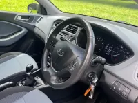 Używany Hyundai i20 SE 84 KM (61 kW) 2017 Niebieski Hatchback