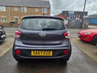 Begagnad Hyundai i10 SE 67 HK (49 kW) 2017 Grå Halvkombi