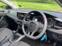 Usado VW Polo S 80 HP (58 kW) 2020 Cinzento Citadino