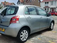 Used Toyota Yaris 90 HP (66 kW) 2011 Silver Hatchback