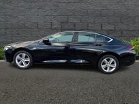 Second-hand Vauxhall Insignia SRi 122 CP (89 kW) 2021 Negru Hatchback
