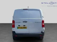 Used Citroën Dispatch 98 kW (134 HP) 2025 White MPV