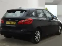 Begagnad BMW 218 2015 Svart Halvkombi