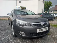 Begagnad Vauxhall Astra SRi 2011 Grå Kombi