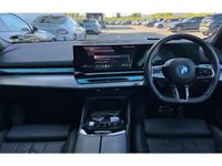 Begagnad BMW i5 M Sport 250 kW (340 HK) 2023 Blå Sedan