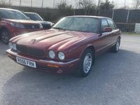 Used Jaguar XJ 240 HP (176 kW) 1997 Red Sedan