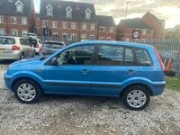 Used Ford Fusion Style 79 HP (58 kW) 2010 Blue Hatchback