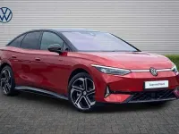 New VW ID.7 GTX 250 kW (340 HP) 2026 Kings red with black roof Hatchback