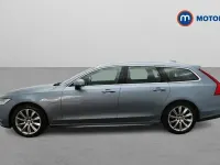 Used Volvo V90 Momentum 190 HP (139 kW) 2020 Blue Estate