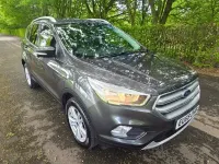 Usado Ford Kuga Zetec 120 CV (88 kW) 2019 Gris SUV