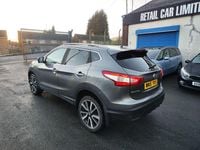 Used Nissan Qashqai Tekna 130 HP (95 kW) 2015 Grey SUV