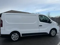 Usado Renault Trafic 2017 Branco Monovolume