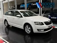 Used Skoda Octavia Business Line 105 HP (77 kW) 2015 White Estate