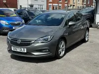 Used Vauxhall Astra SRi 150 HP (110 kW) 2017 Grey Hatchback