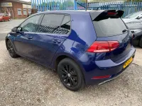 Used VW Golf VII SE 2017 Blue Hatchback