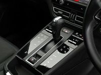 Used Porsche Macan 265 HP (194 kW) 2022 White SUV