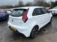 Usado MG MG3 Exclusive 106 CV (77 kW) 2022 Blanco Utilitario