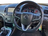 Used Vauxhall Insignia SRi 136 HP (100 kW) 2016 White Hatchback