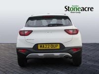 Used Kia Stonic 100 HP (73 kW) 2022 White SUV