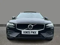 Begagnad Volvo V60 Momentum 190 HK (139 kW) 2019 Svart Kombi