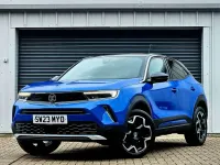 Usado Vauxhall Mokka Ultimate 136 HP (100 kW) 2023 Azul SUV
