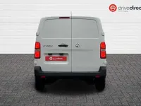 Used Vauxhall Vivaro S 100 HP (73 kW) 2023 White MPV