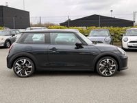 Ny Mini Cooper Exclusive 2026 Grå Halvkombi